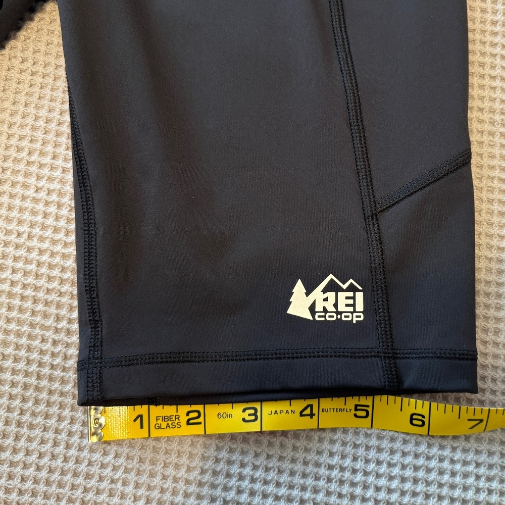 REI Co-op Swiftland 9" running shorts women's Medium M black - Picture 3 of 9